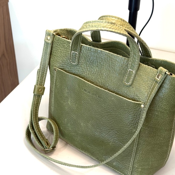 Portland Leather Goods Medium Crossbody Tote Kiwi - Picture 2 of 5